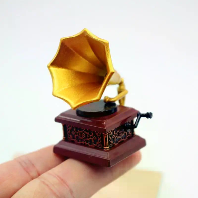 โมเดลเครื่องเล่นแผ่นเสียงวินเท - Vintage Collectibles บทวิจารณ์และราคา