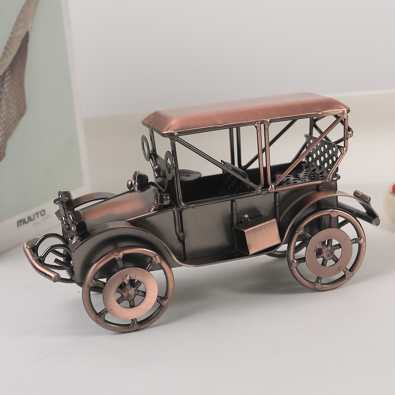 โมเดลรถโบราณสไตล์ยุโรป วัสดุโล - Vintage Collectible Toy Cars บทวิจารณ์และราคา