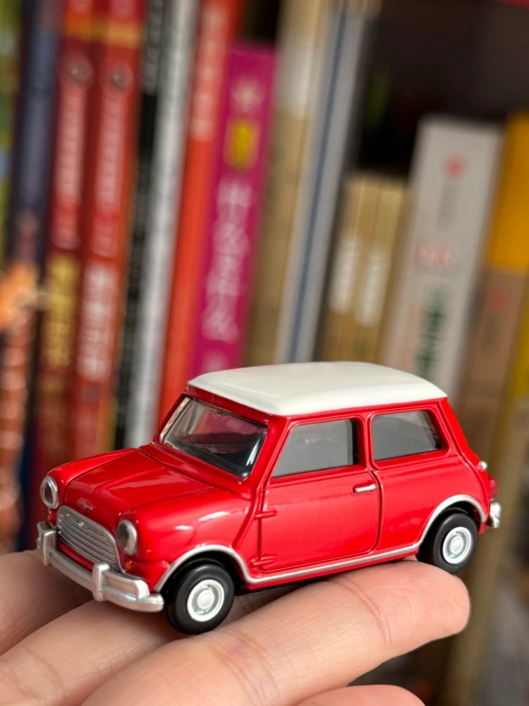 โมเดลรถของเล่น TOMY Premium Bl - Vintage Collectible Toy Cars บทวิจารณ์และราคา